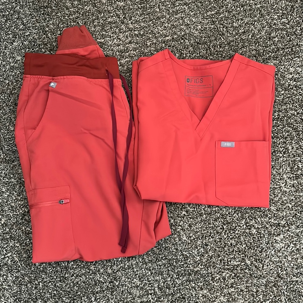 Figs Jogger Set